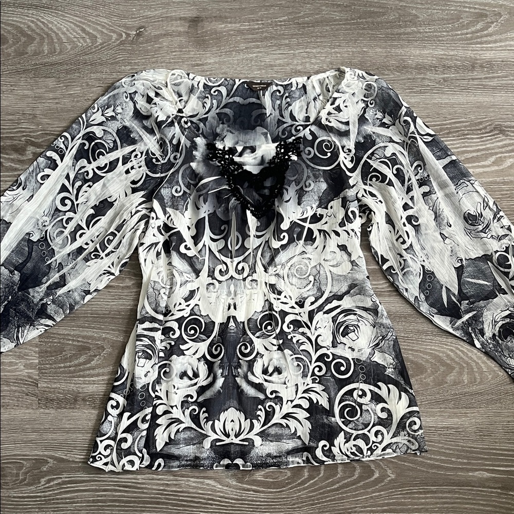 Denver Hayes Black and White Patterned Blouse